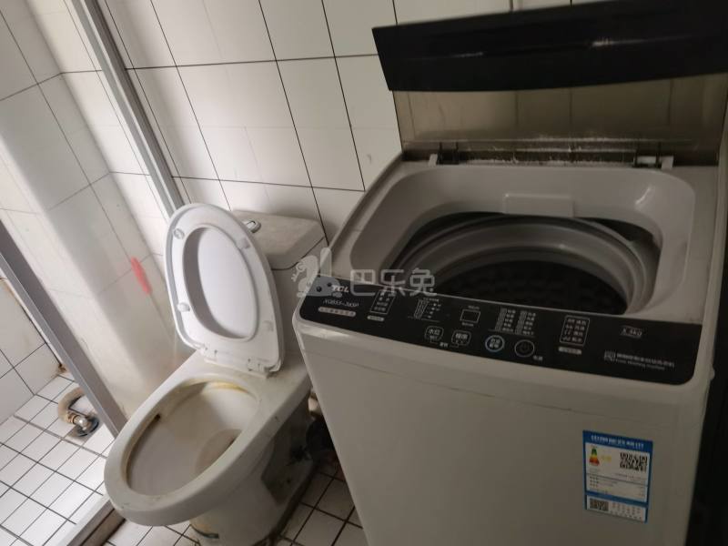 鑫峰苑6672109卫生间图6