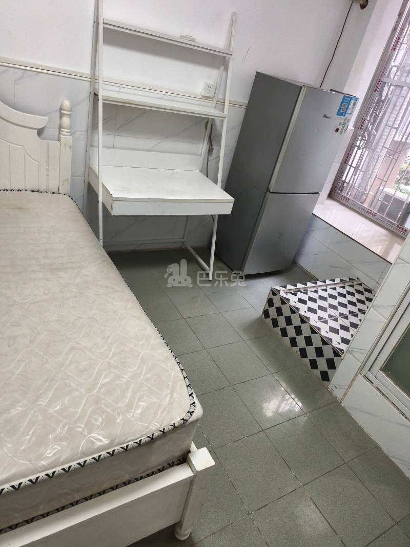 南水小区6674581卧室图4