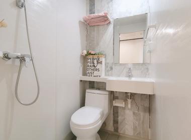 龙湖冠寓深圳龙华地铁站店 1室0厅1卫