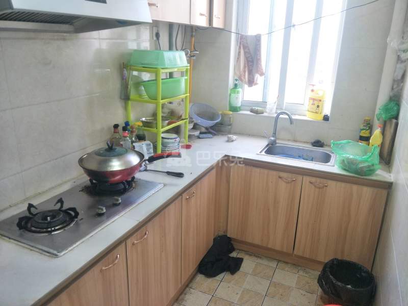 巷佳华苑1期18182699厨房图5