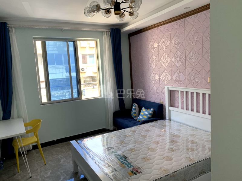 杨家镇小区（龙三路84弄）6691109卧室图0