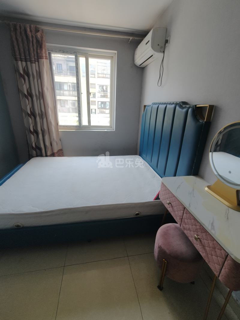 水榭花堤670380卧室图1