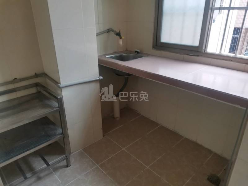 新桥坊前街22号之一6714074厨房图7
