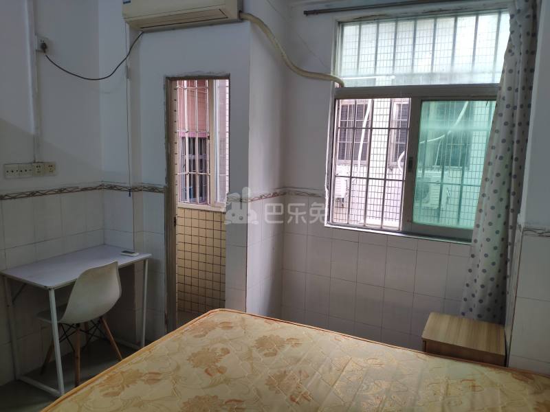 南山村6734880卧室图2