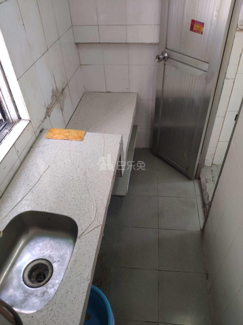 南山村6734880厨房图4