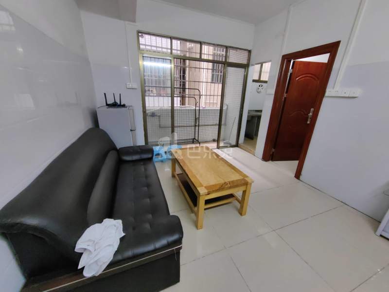 鸿馨公寓（北约街五巷1号）6740320客厅图4