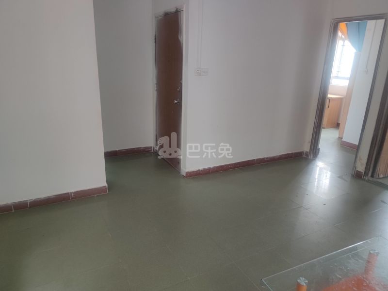 萧岗履泰东街42号6749983客厅图9