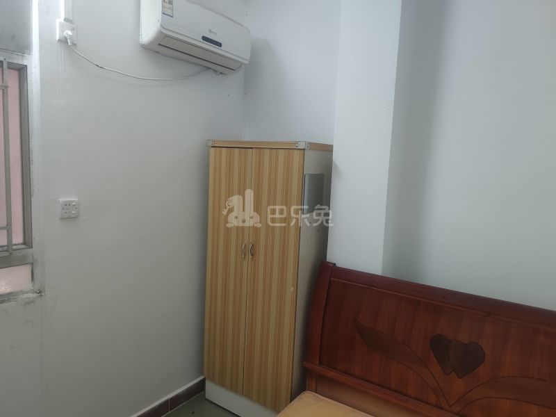 萧岗履泰东街42号6749983卧室图1