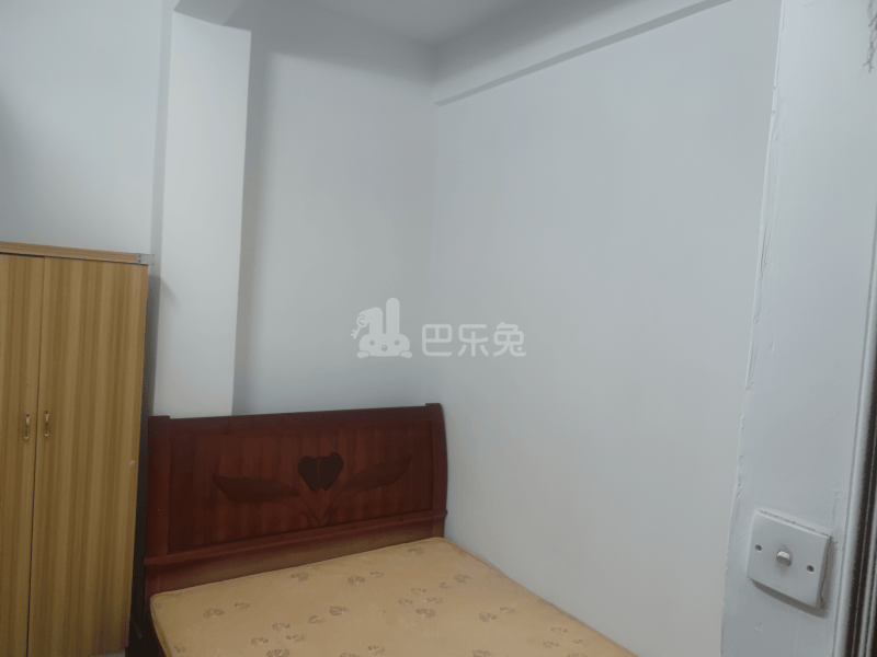 萧岗履泰东街42号6749983卧室图0