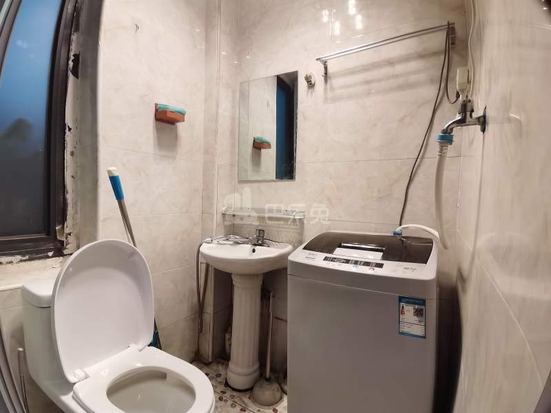 江镇大沟村6组西王家宅11号6761864卫生间图5