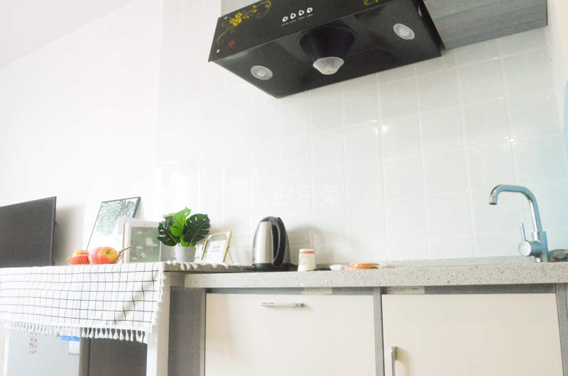 E+青年公寓凤凰西街6771722周边环境图3