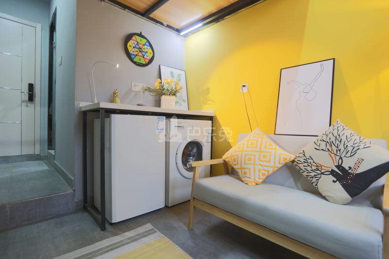 E+青年公寓长白街6771899周边环境图2