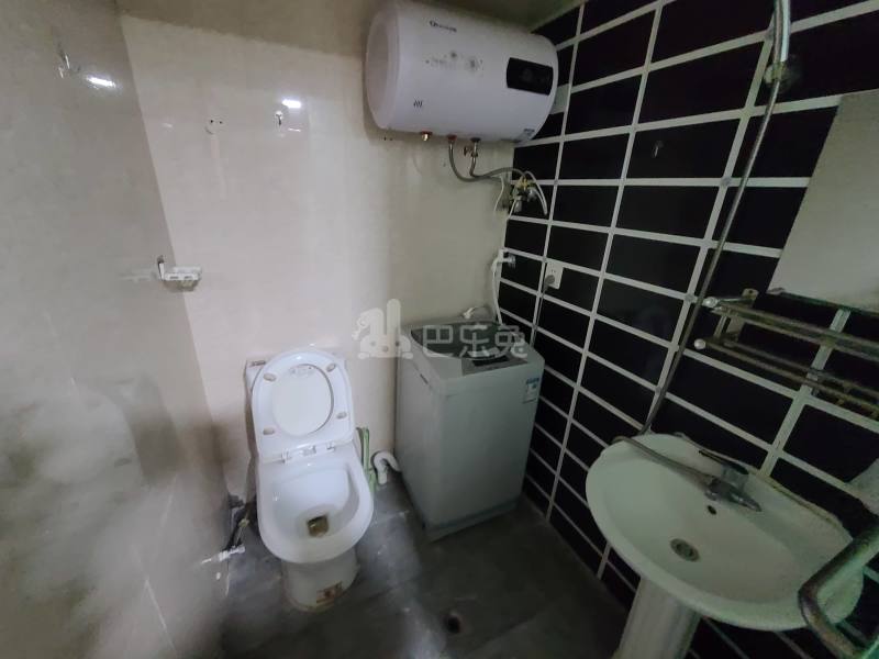 石笋新村6776551卫生间图7