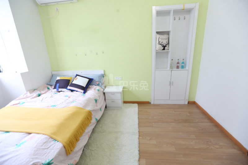E+ 青年公寓诚信大道6777191卧室图3