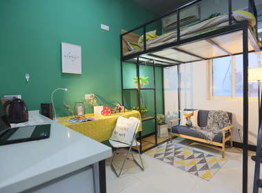 E+青年公寓（大明路店） 1室0厅1卫