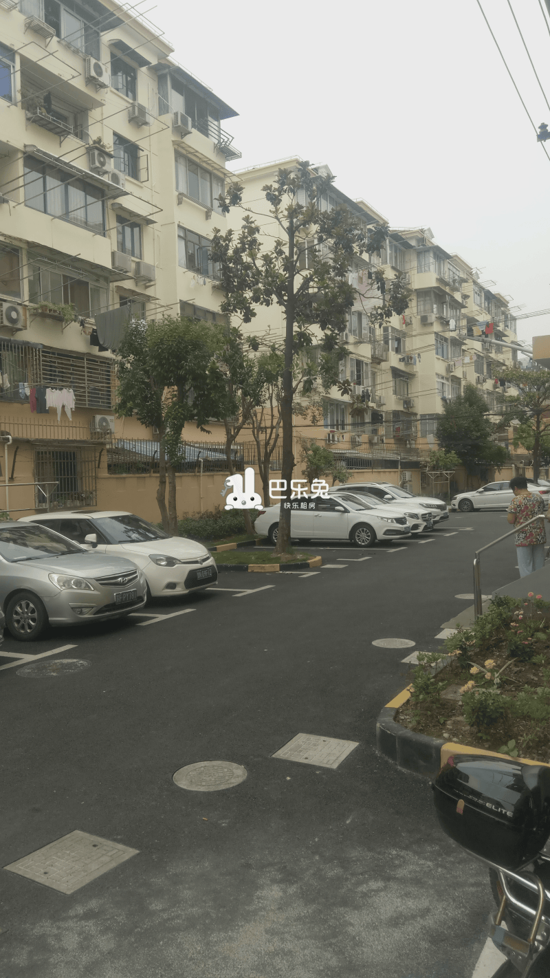政立路580弄小区