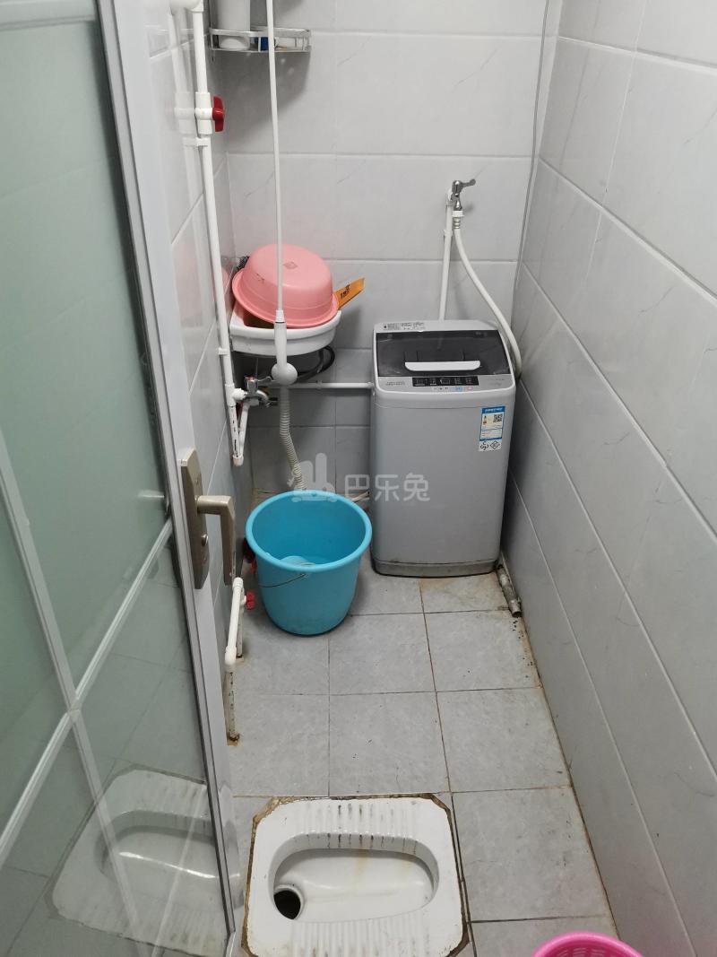 前海丹华6786188卫生间图11