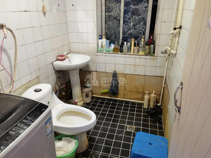 上良小区6791316卫生间图10