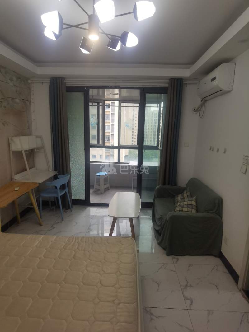 蟠龙馨苑6808220卧室窗户图7