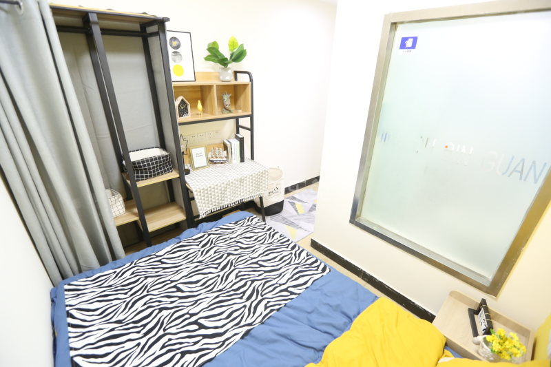 E+青年公寓石鼓路6812896卧室图1