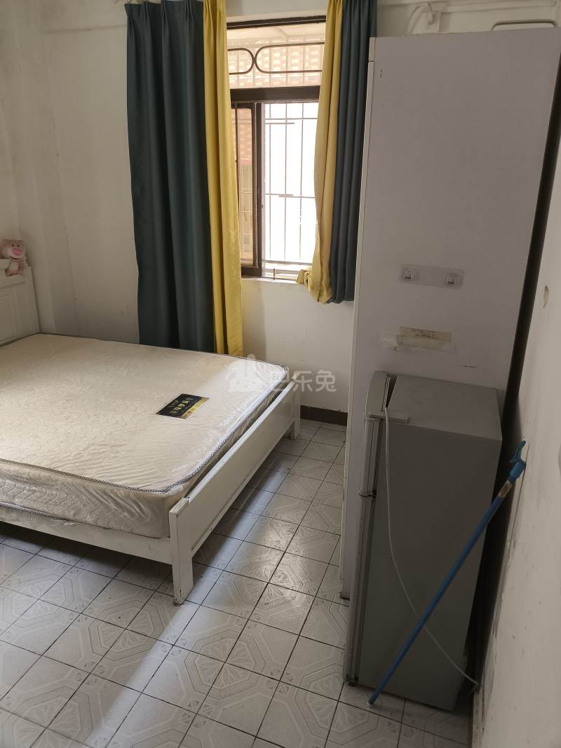 田厦统建楼6813870卧室图1