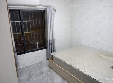 鹤边员村军民西路45号 