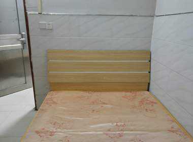 鹤边员村中街23号 