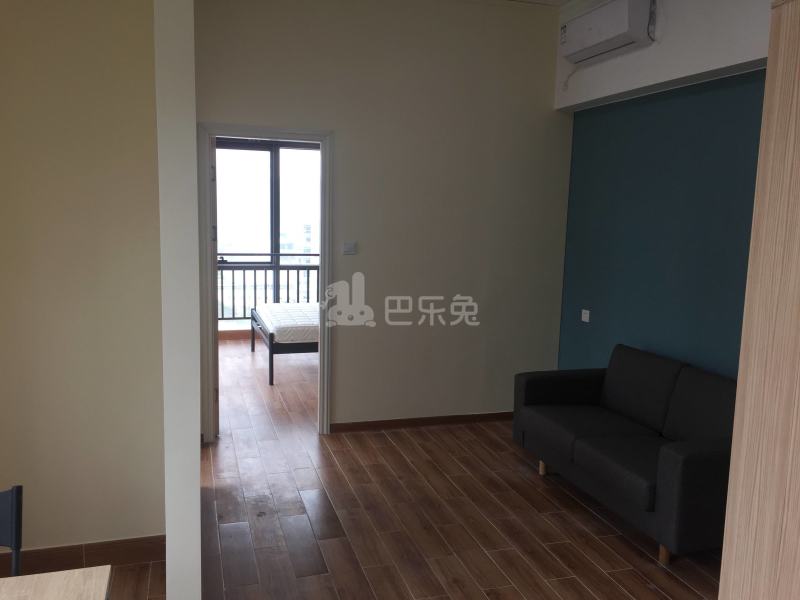 泊寓盐田中心店6880317客厅图1