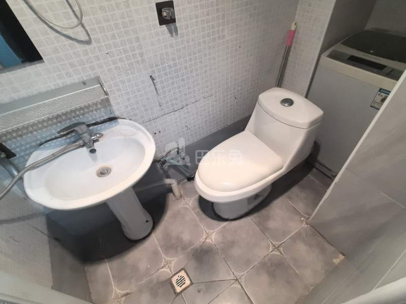 米筛巷花园（昆山）6885179卫生间图6