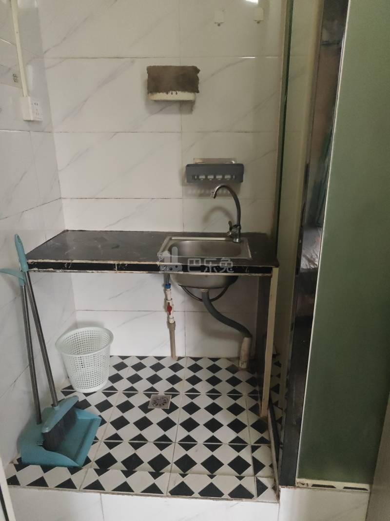 海湾花园6895384卫生间图4