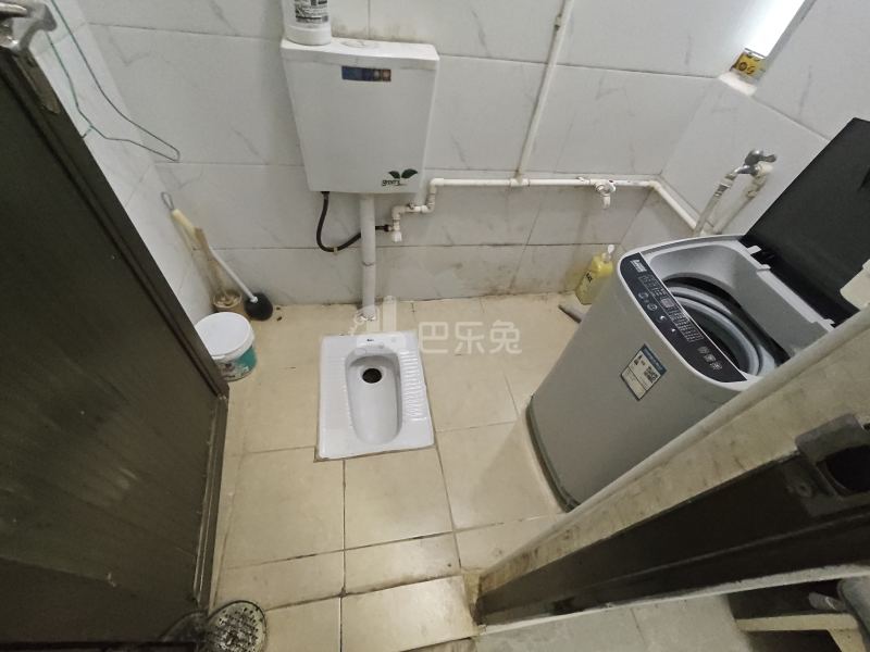南海花园6896405卫生间图4