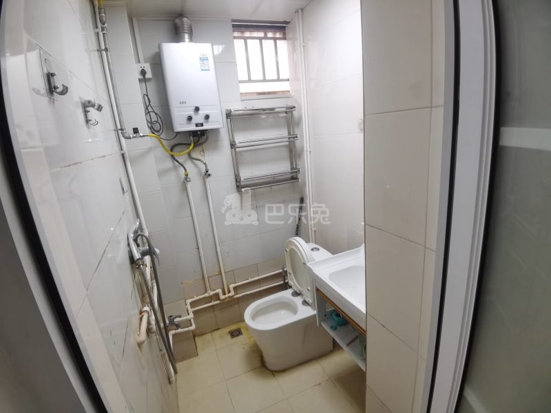 皇洲花园6898168卫生间图3