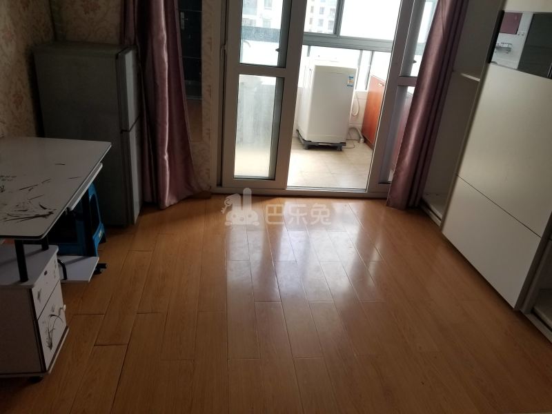 水清年华臻景苑692660客厅图4