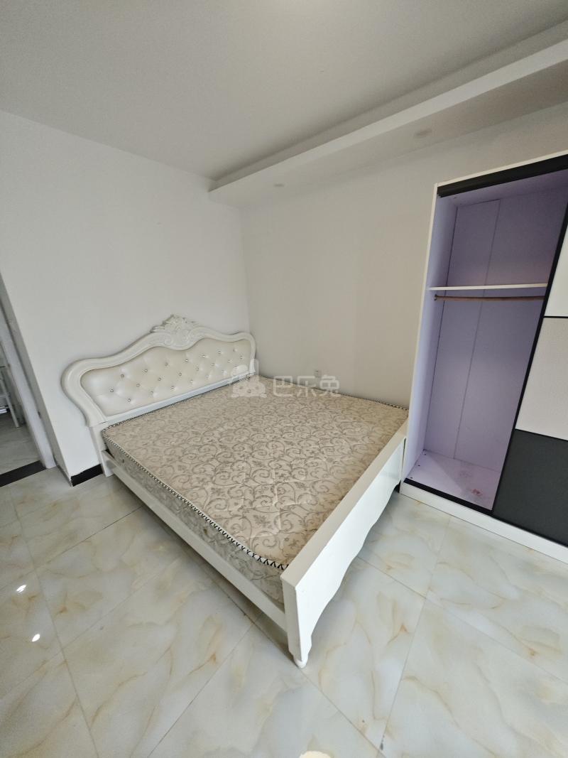 妙虹新苑6973279卧室图10