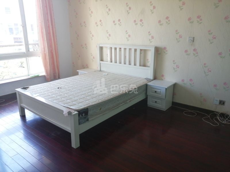 红梅苑6975013卧室图0