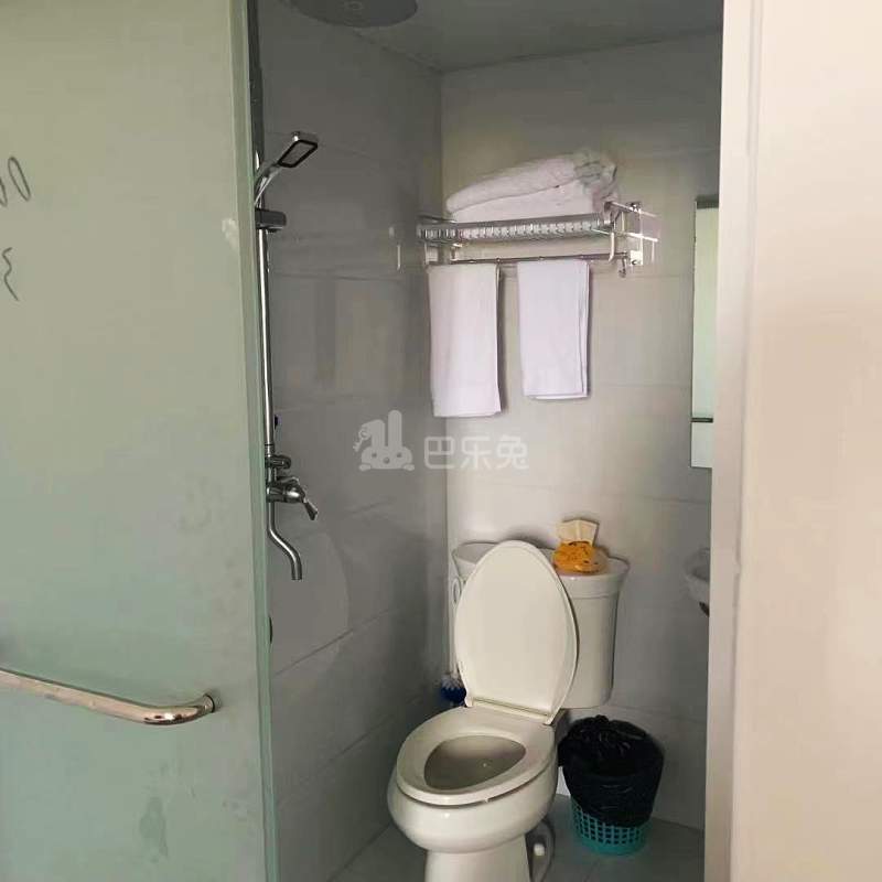 金象华庭13672965卫生间图4