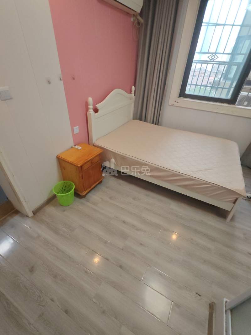 大众公寓7049090卧室图3