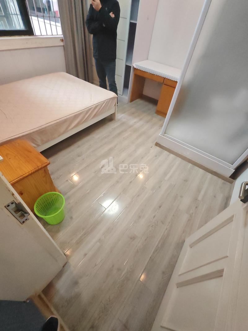 大众公寓7049090卧室图2