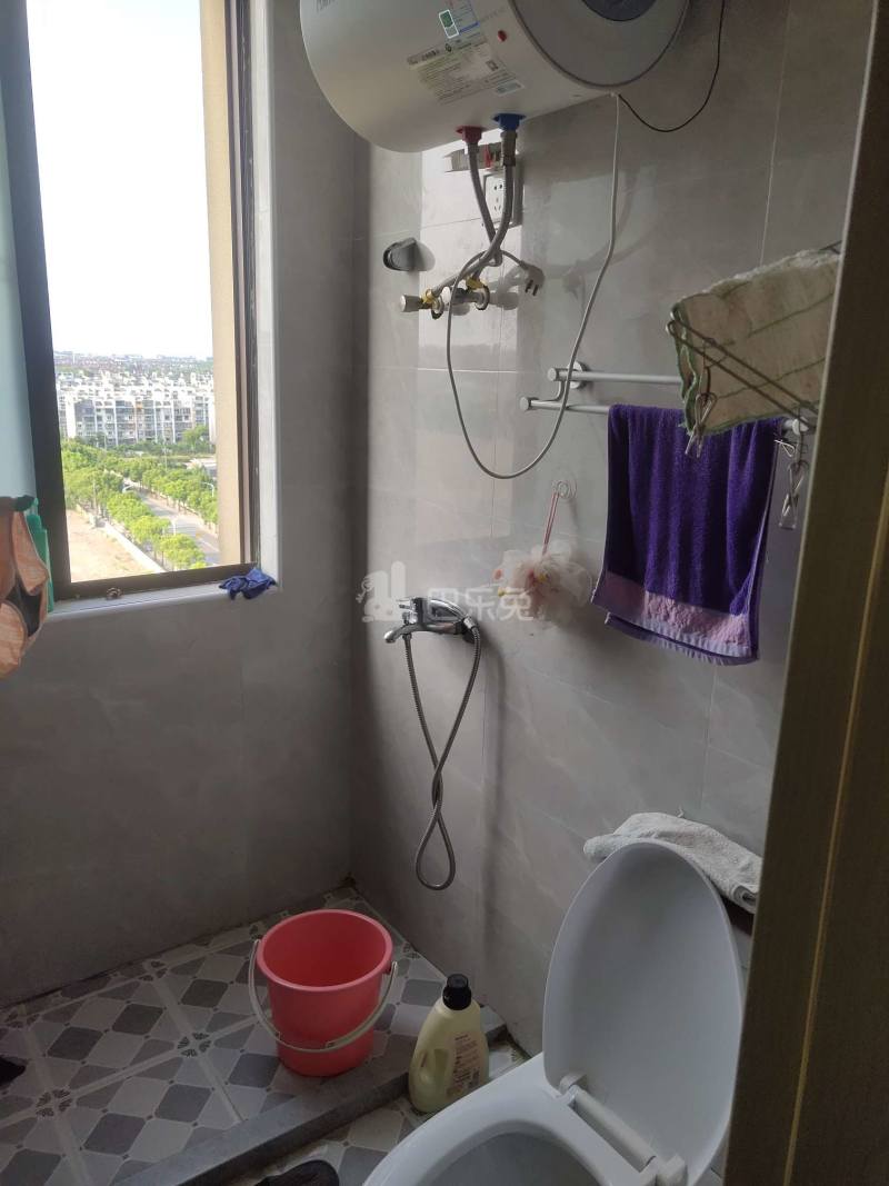 甬申金地城7049325卫生间图9