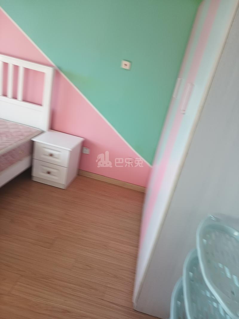 庐秀新苑西区（南埭路185弄）7053425卧室图3