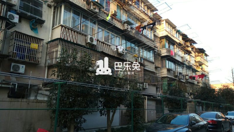 彭浦新村彭一小区