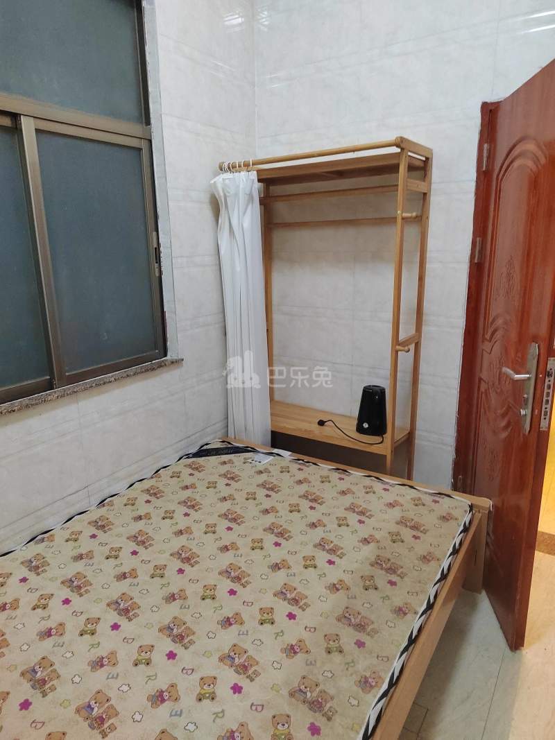 棠涌涌边街二巷7号7063933卧室图1