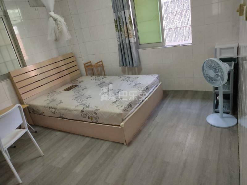 南园村7069049卧室图1