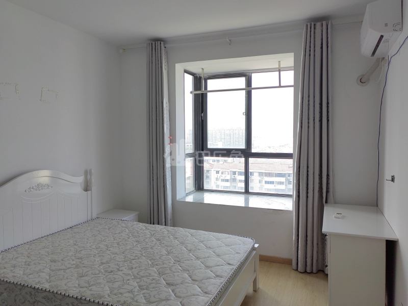 金力时代广场1期7104978卧室图0