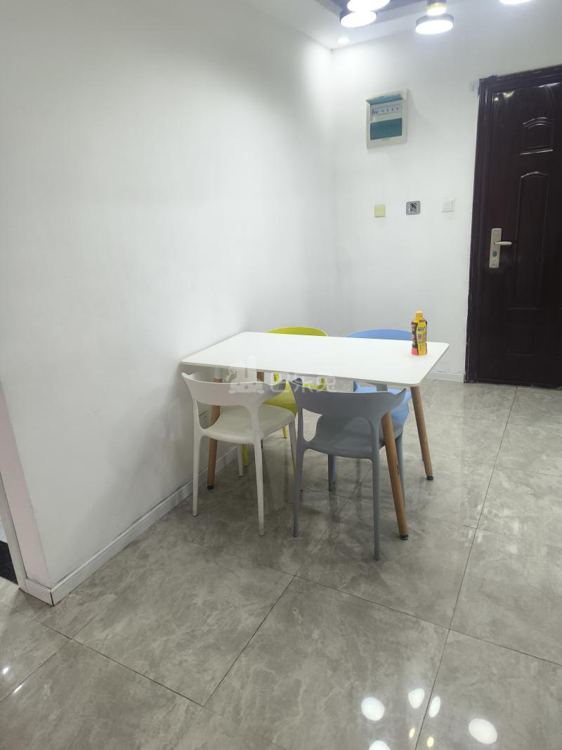 佘北家园紫荆苑7116742客厅图5