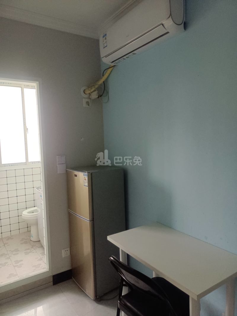 鹏健苑711601卧室图1