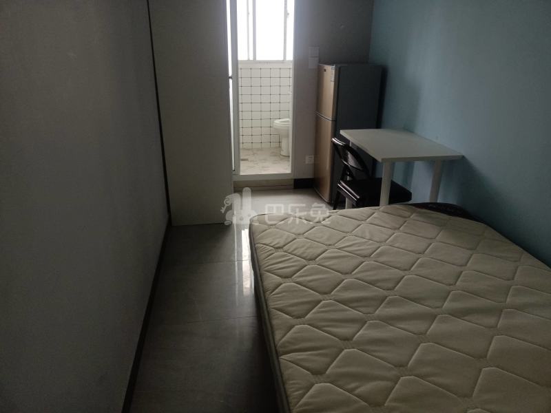 鹏健苑711601卧室图0