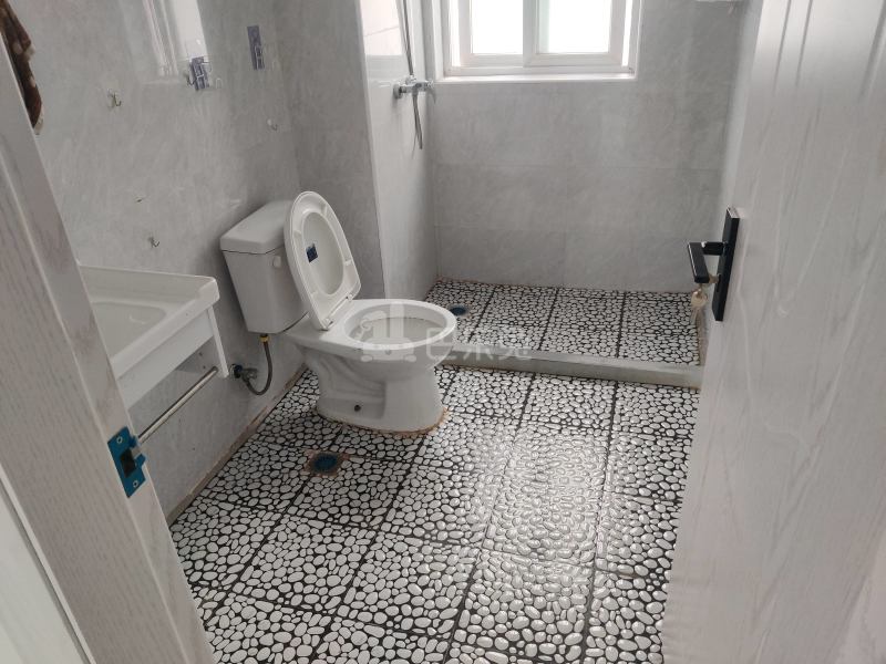 瑞和雅苑叁街区7124601卫生间图8