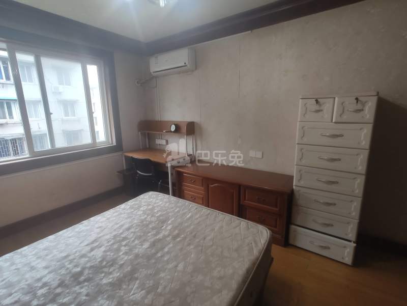 北大街108弄小区7135434卧室图3