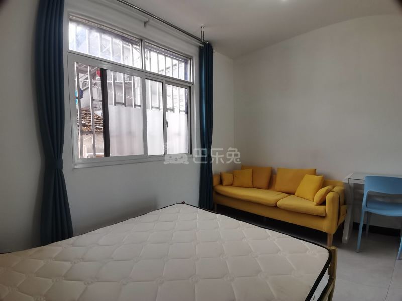 新建路24弄7号7135519卧室图3